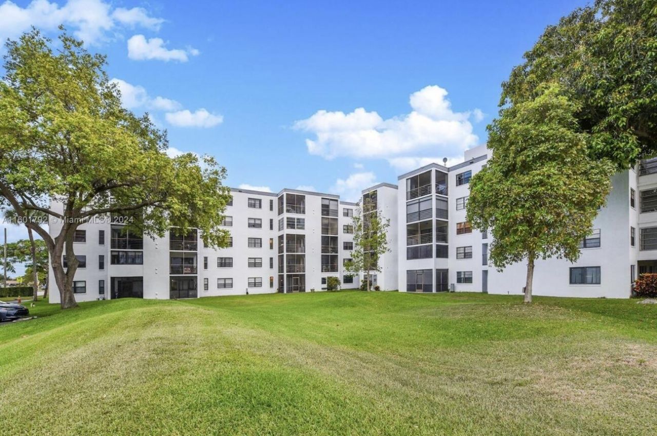 9235 SW 8th Street, Unit 507, Boca Raton, FL 33428 Photo