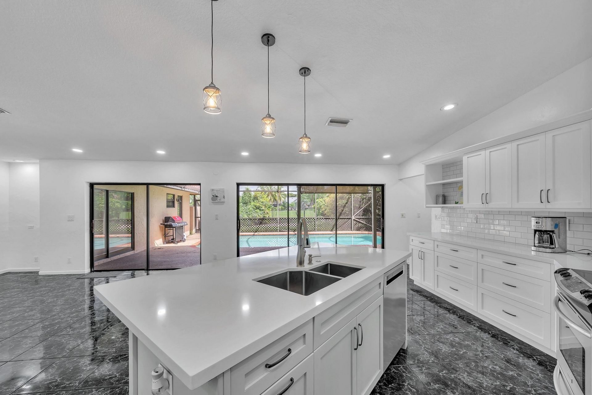 303 NW 105th Terrace, Coral Springs, FL 33071 Photo