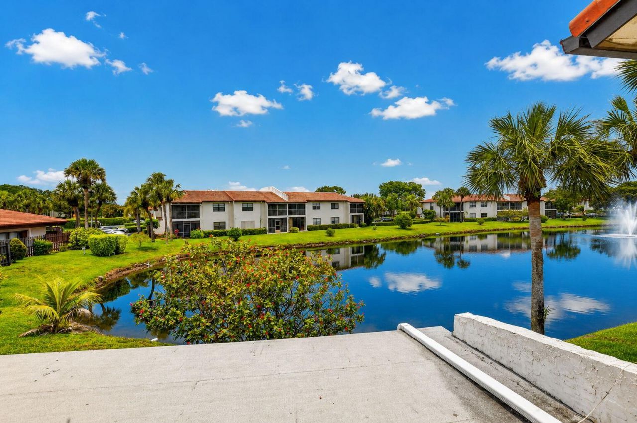 8045 Eastlake Drive, Unit E, Boca Raton, FL 33433 Photo