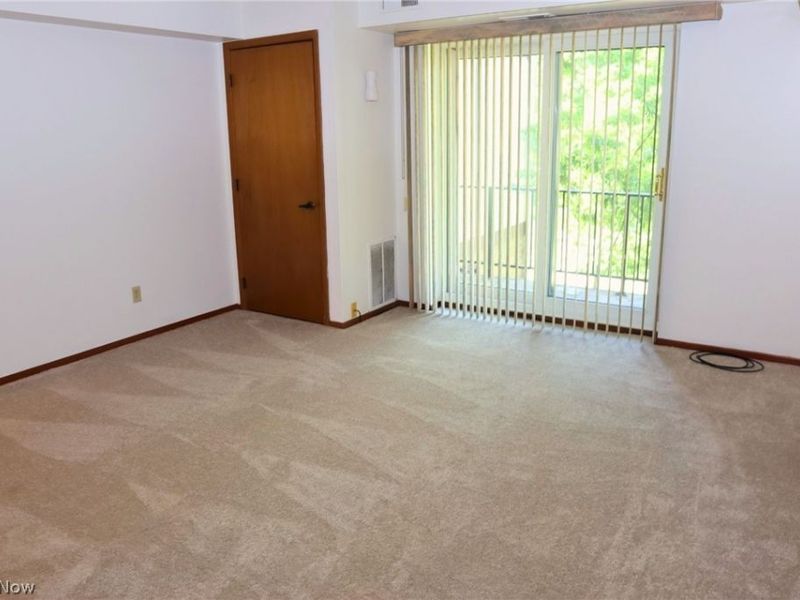 4849 Grace Road, North Olmsted, OH 44070 Photo 8