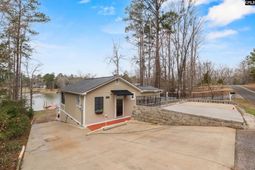 912 Lakewood Drive  photo 4