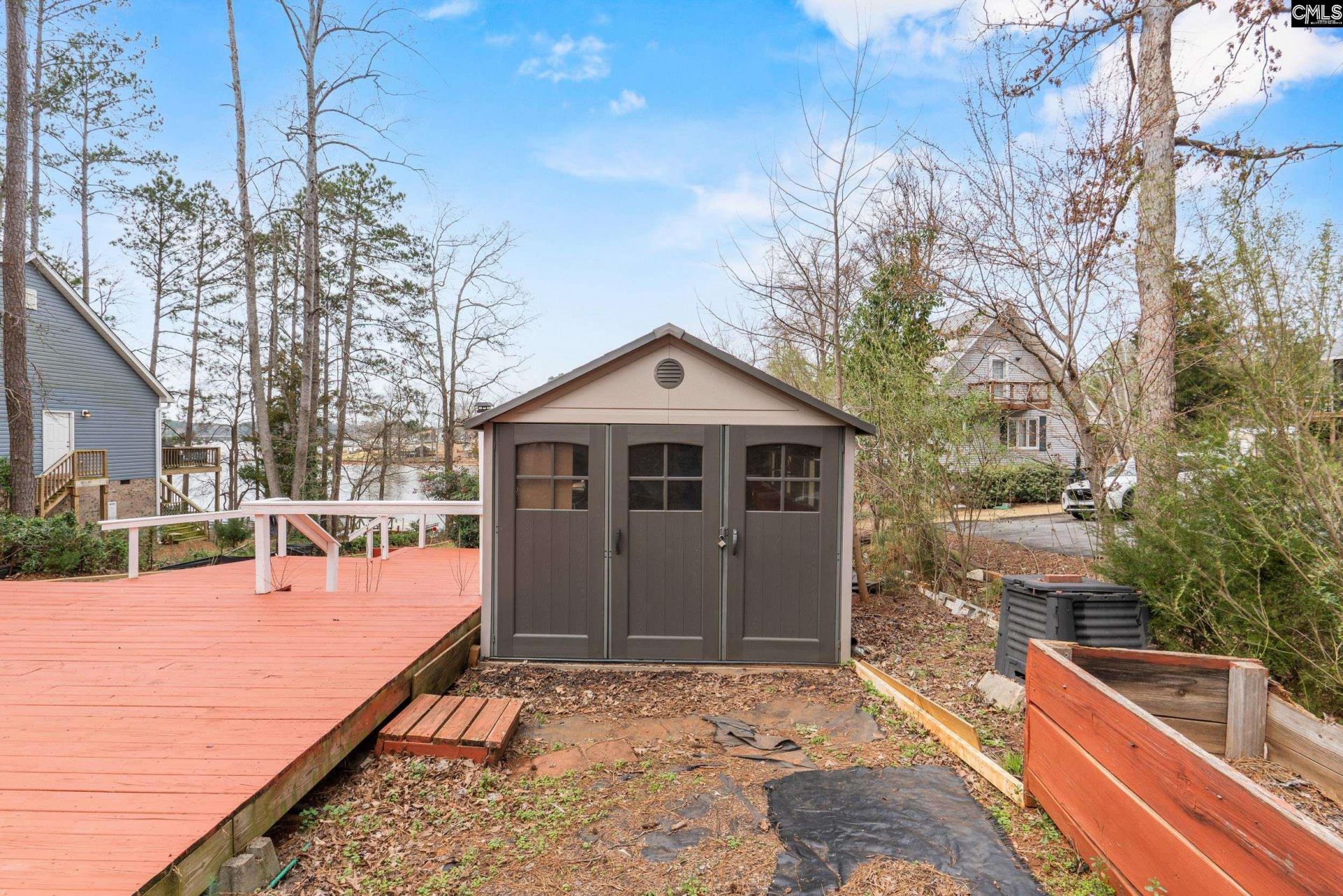 912 Lakewood Drive  Photo 32