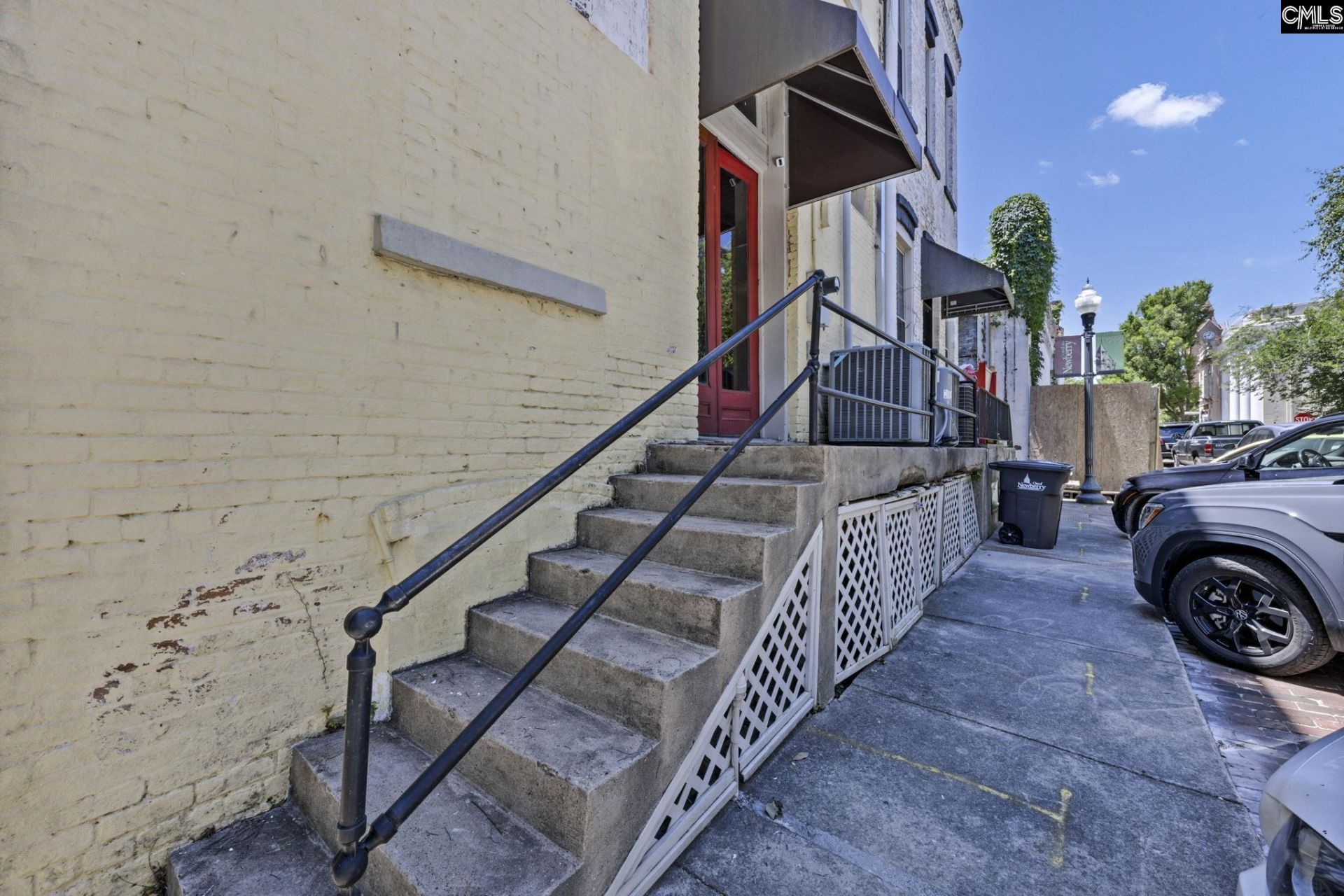 1211 Main Street  Photo 31