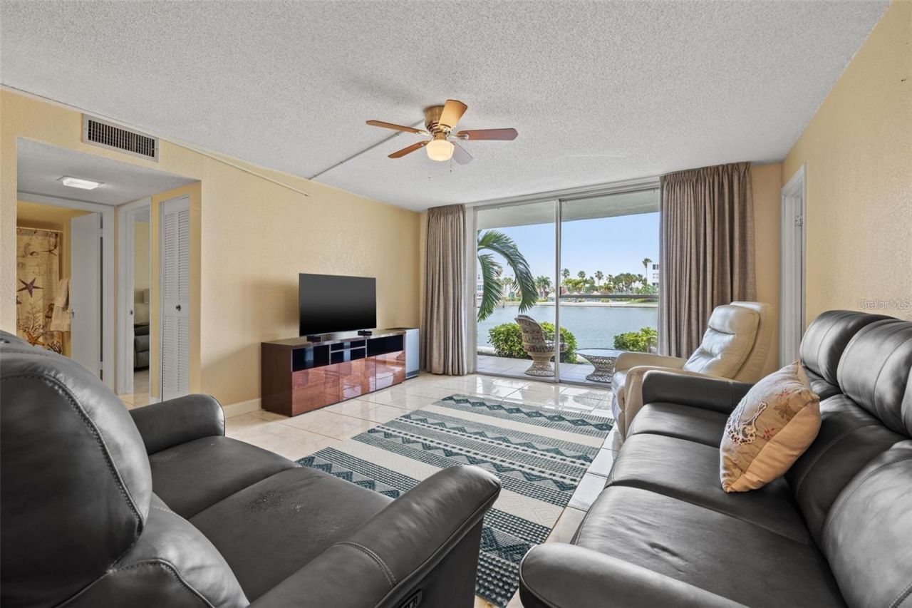 7540 Bay Island Drive S, Unit 160, South Pasadena, FL 33707 Photo