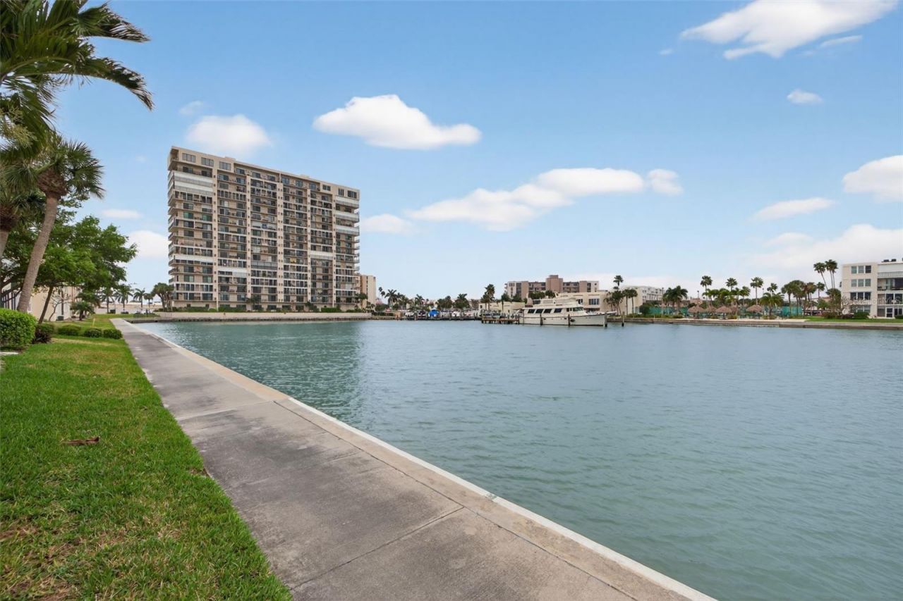 7540 Bay Island Drive S, Unit 160, South Pasadena, FL 33707 Photo