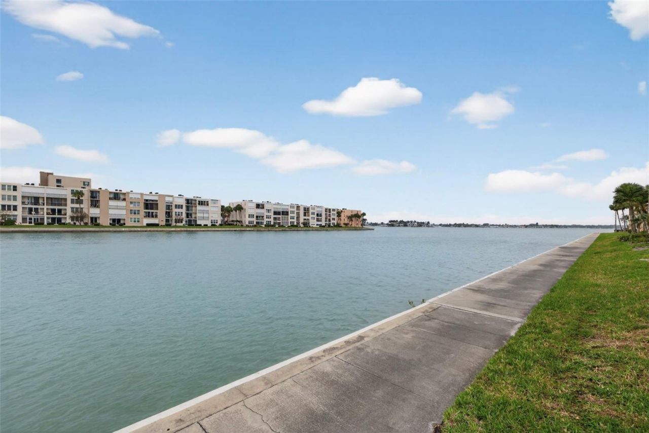 7540 Bay Island Drive S, Unit 160, South Pasadena, FL 33707 Photo