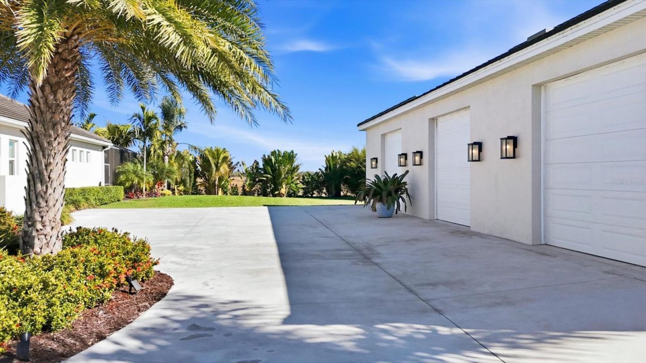 3467 Compound Court, Sarasota, FL 34240 Photo