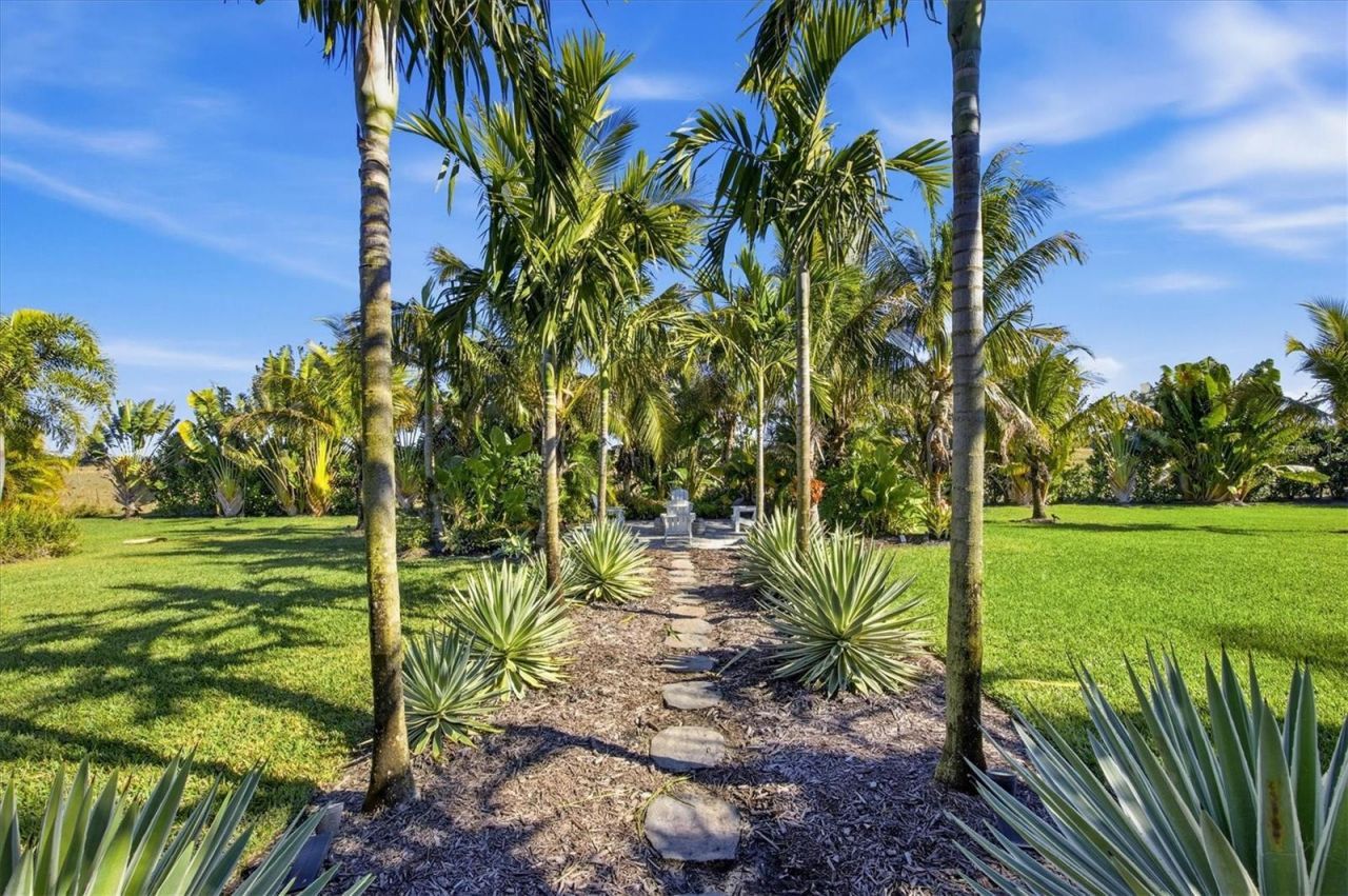 3467 Compound Court, Sarasota, FL 34240 Photo