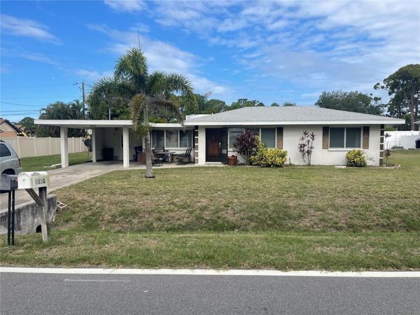 2830 SIESTA DRIVE , VENICE, FL 34293