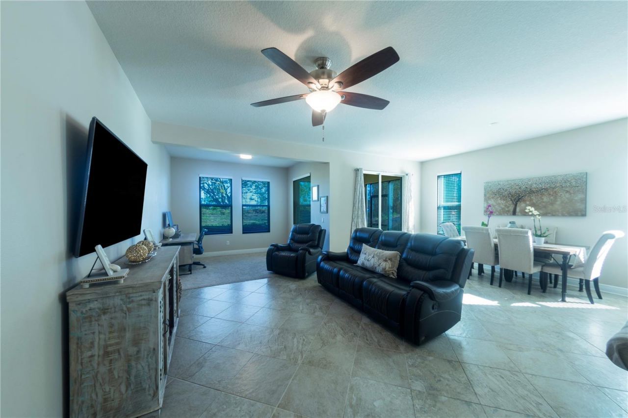 17459 Chateau Pine Way, Clermont, FL 34711 Photo