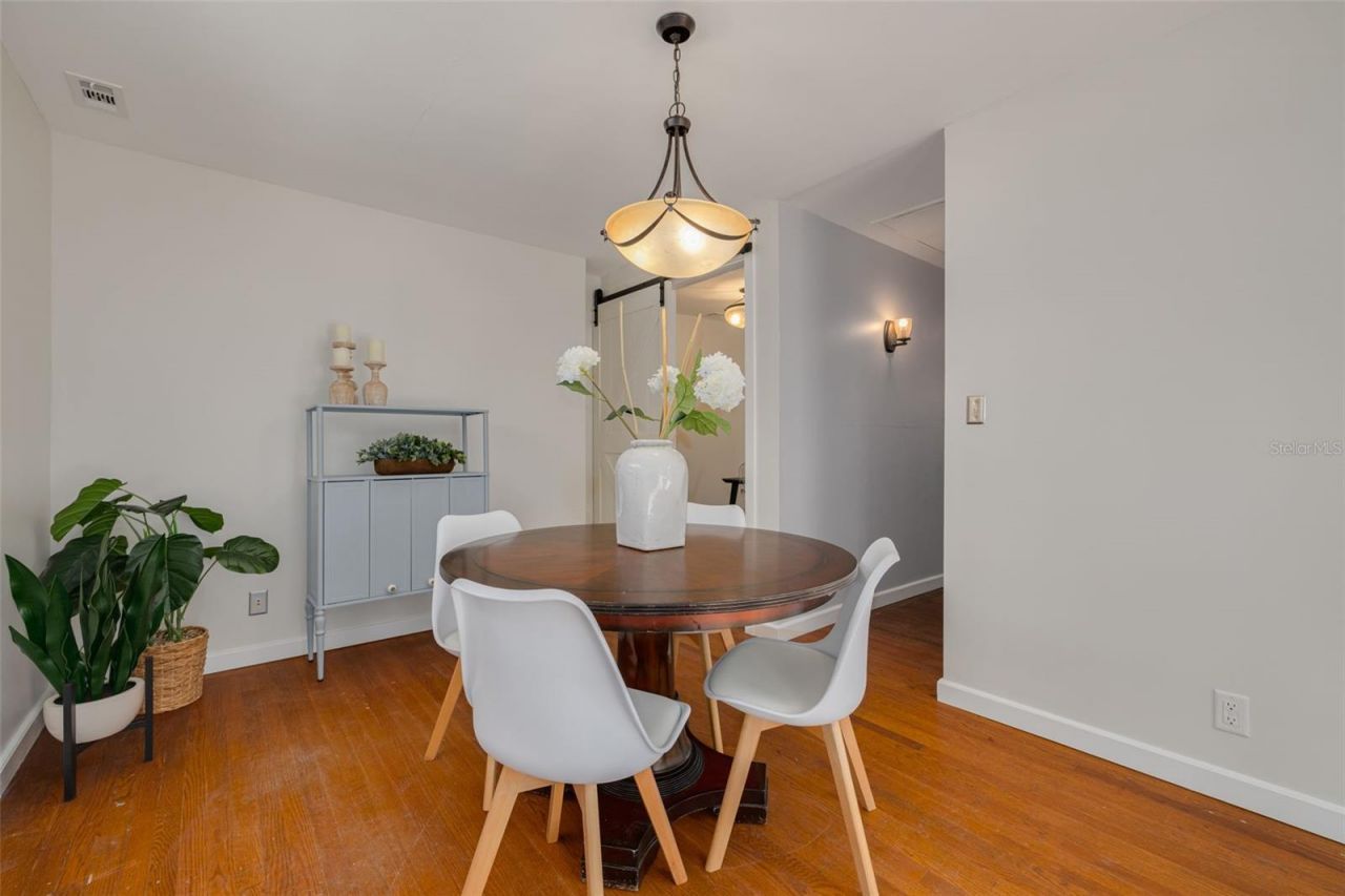 445 25th Avenue N, Saint Petersburg, FL 33704 Photo