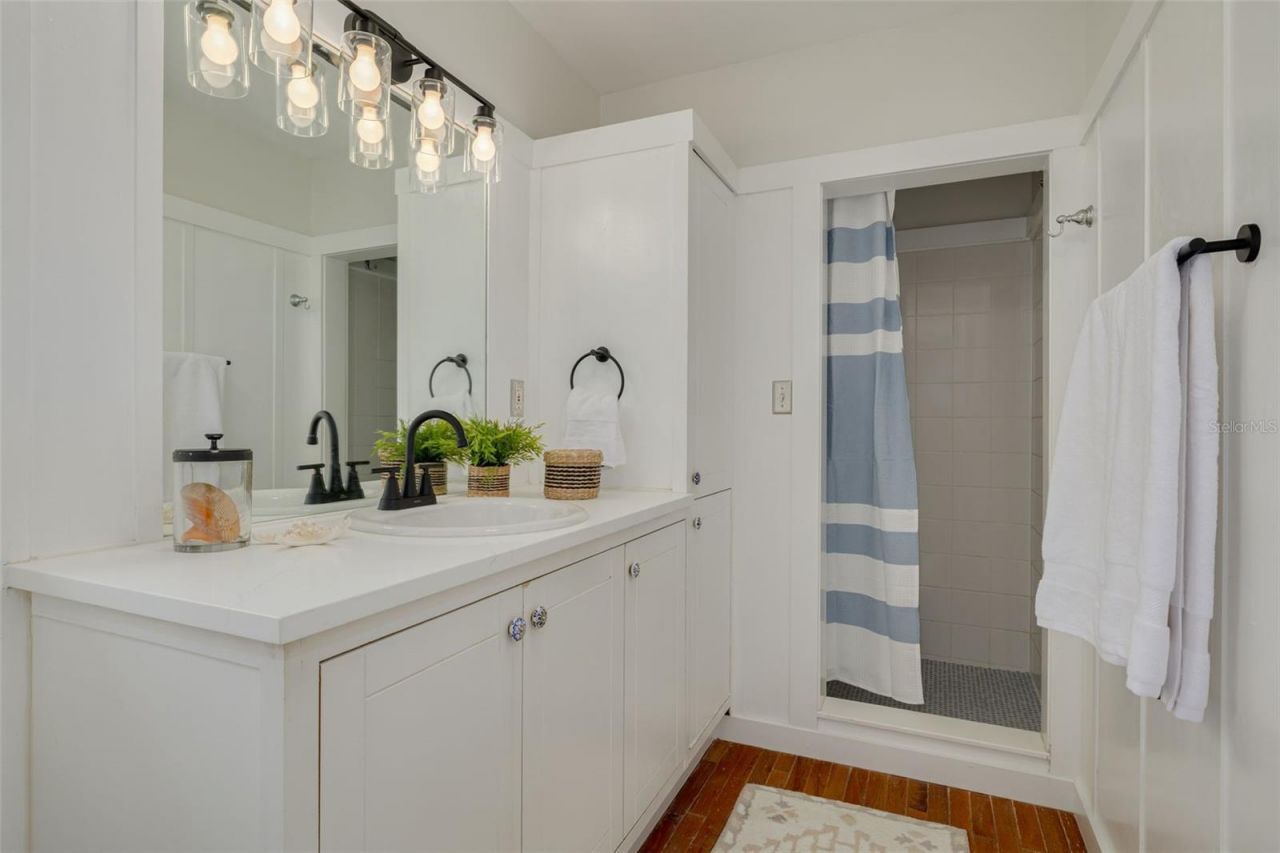 445 25th Avenue N, Saint Petersburg, FL 33704 Photo