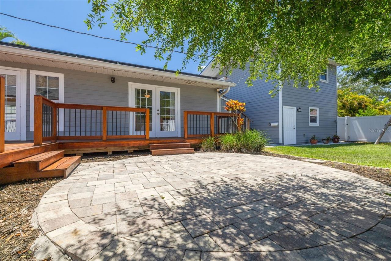 445 25th Avenue N, Saint Petersburg, FL 33704 Photo
