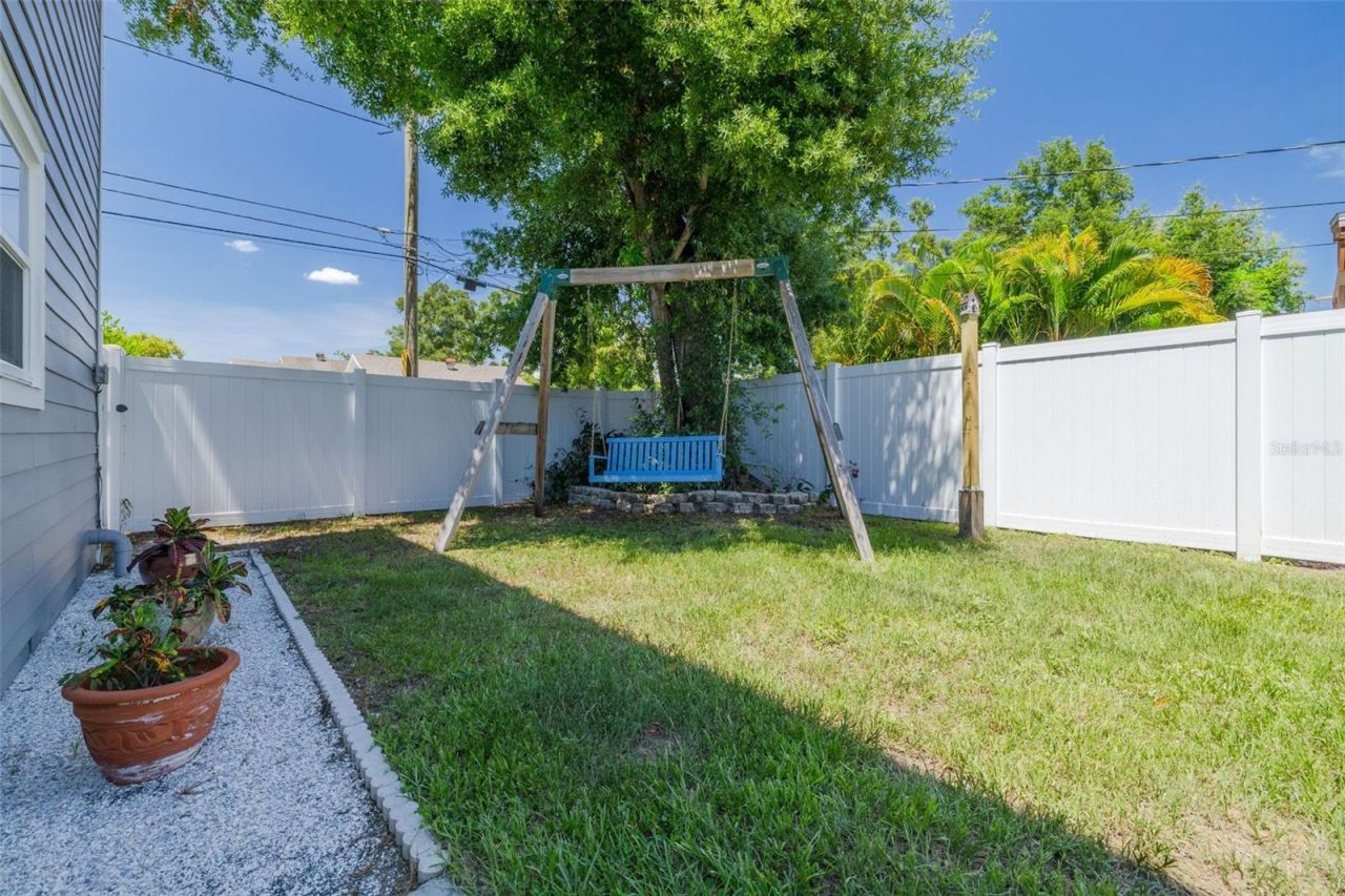 445 25th Avenue N, Saint Petersburg, FL 33704 Photo