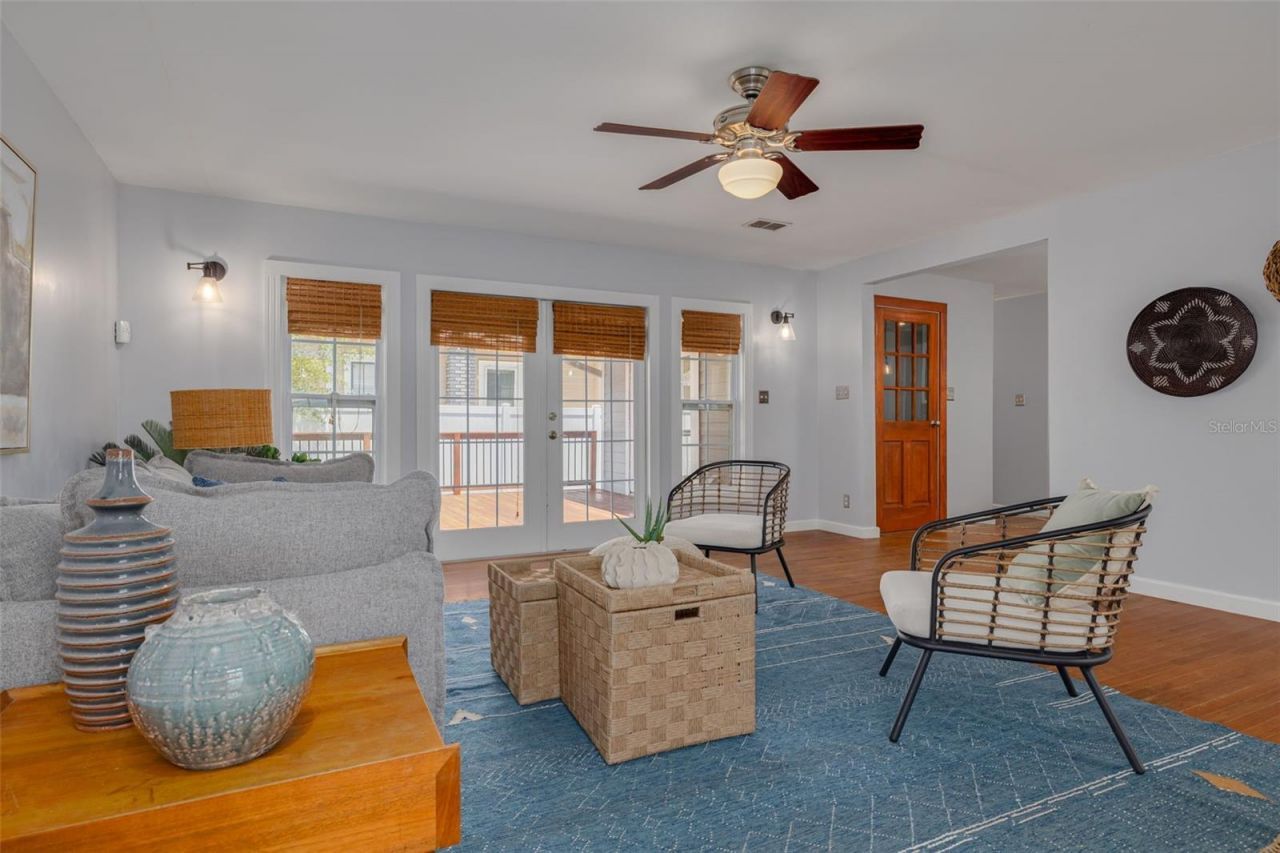 445 25th Avenue N, Saint Petersburg, FL 33704 Photo