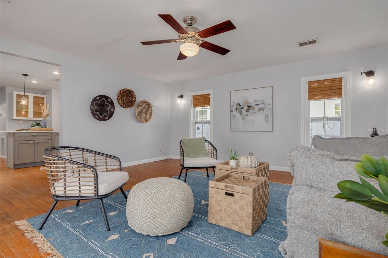 445 25th Avenue N, Saint Petersburg, FL 33704 Photo