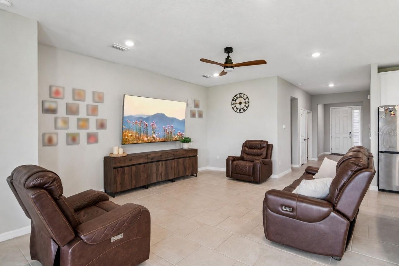 33508 Darley Dale Trail , Wesley Chapel, FL 33545 Photo