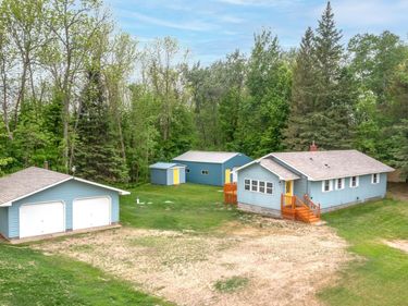 28457 Splithand Road, Grand Rapids, MN 55744