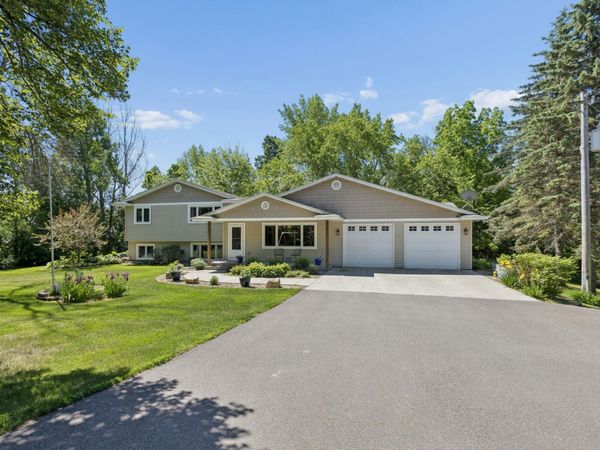 8235 20th Street SE, Buffalo, MN 55313