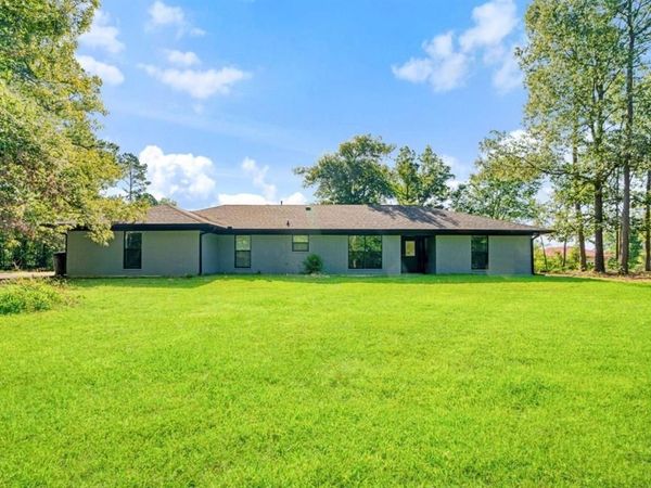123 County Road 35930 , Powderly, TX 75473