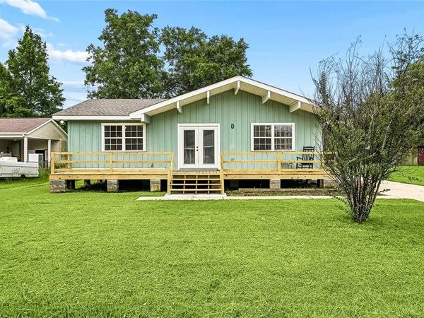 18024 DAVIE Drive , Ponchatoula, LA 70454