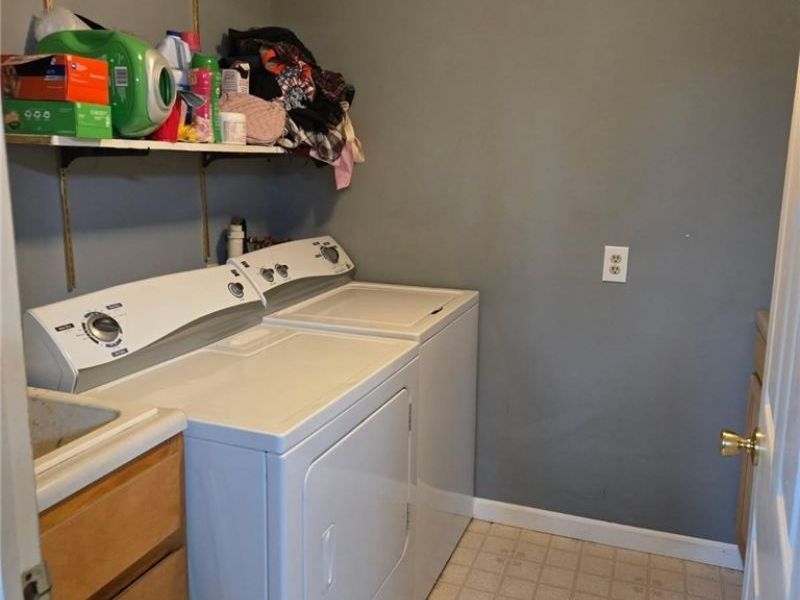 387 Stable Drive, Lagrange, OH 44050 Photo 12