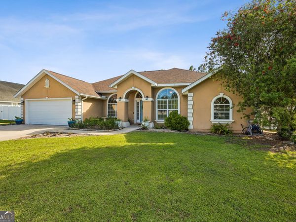 348 Deerwood Village Drive, Woodbine, GA 31569