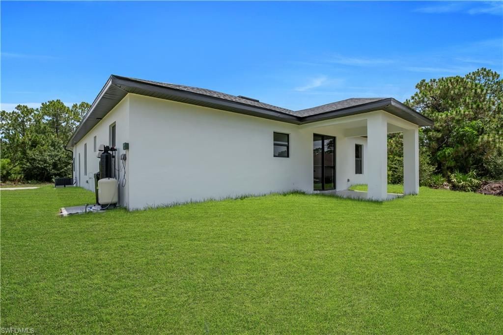 734 Theodore Vail St E, Lehigh Acres, FL 33974 Photo