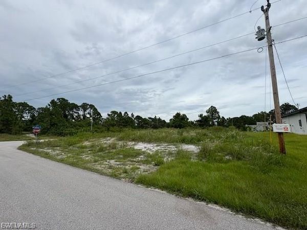 705 Randall AVE E, LEHIGH ACRES, FL 33974