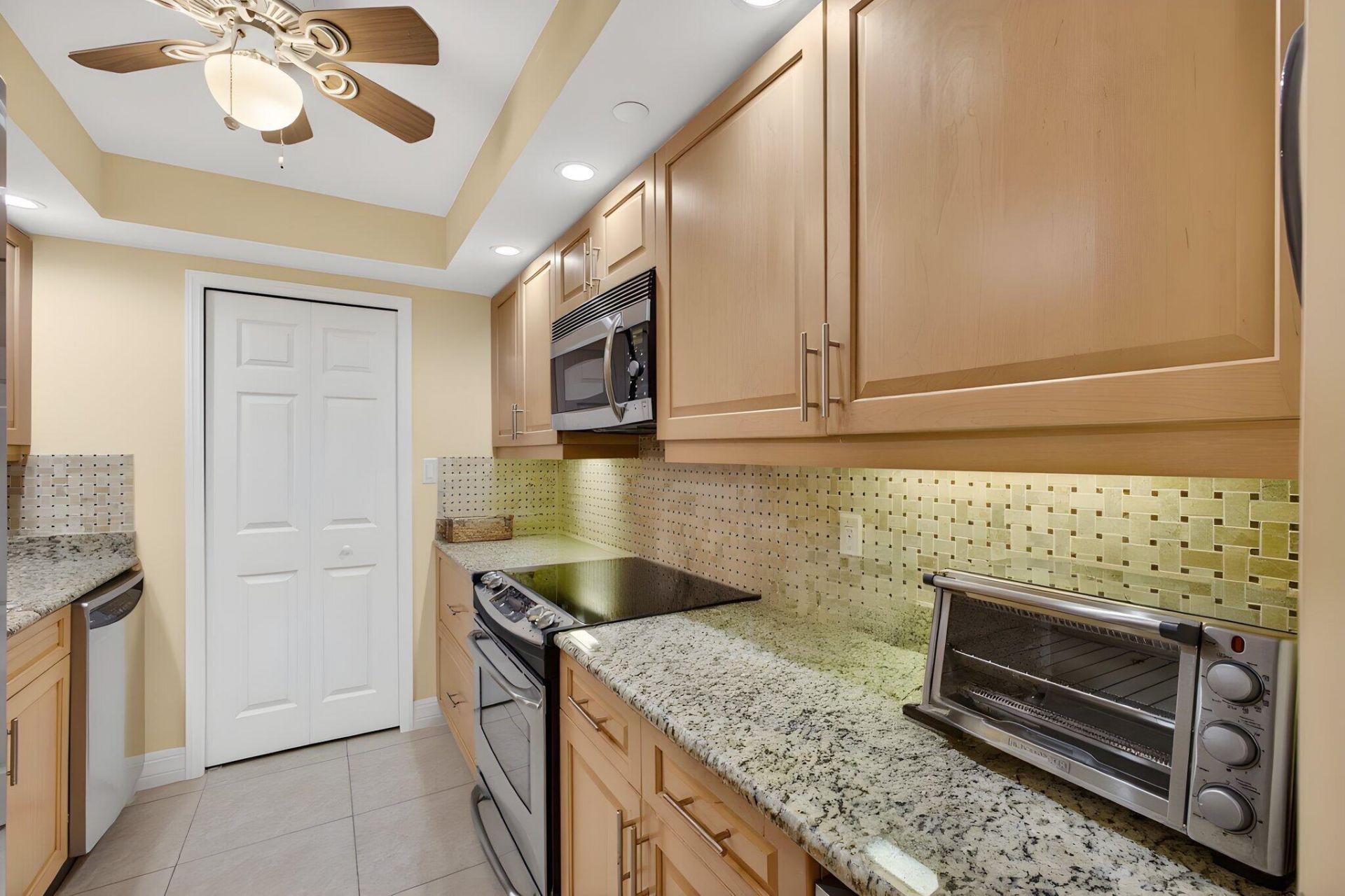 3000 N Ocean Drive, Unit 31 B, Singer Island, FL 33404 Photo