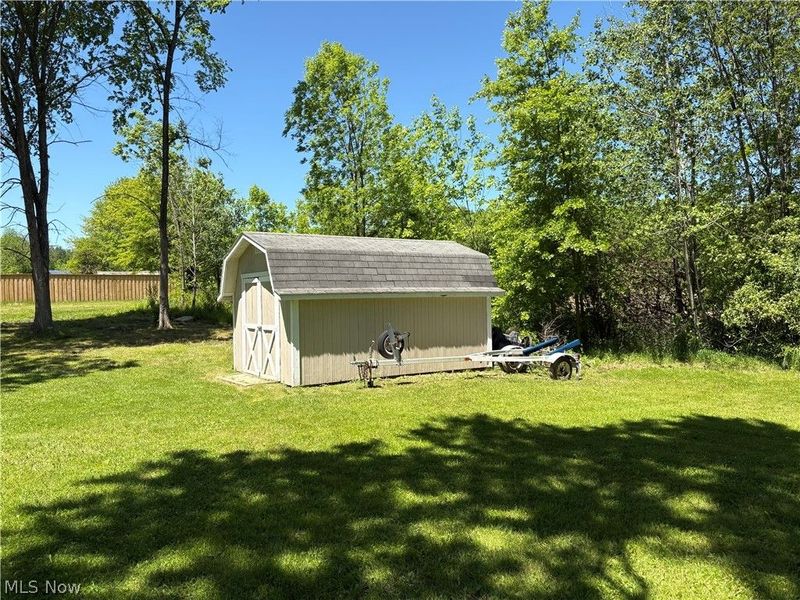 4424 N Lake Road, West Farmington, OH 44491 Photo 21