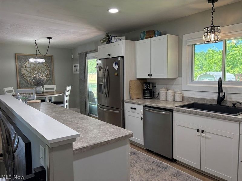 4424 N Lake Road, West Farmington, OH 44491 Photo 5