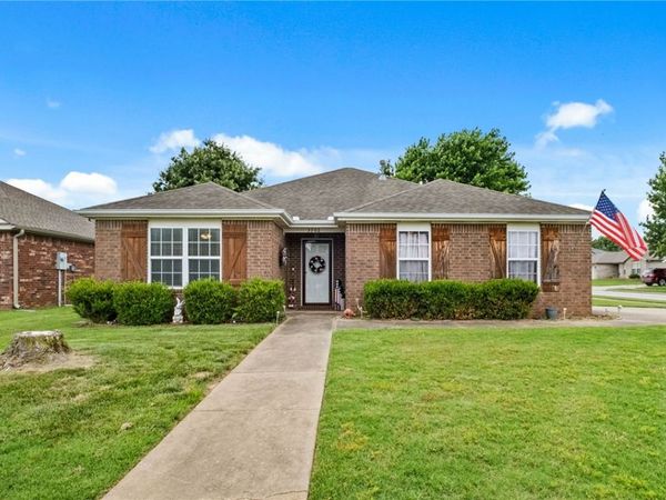 3702 Hansom Loop , Bentonville, AR 72712
