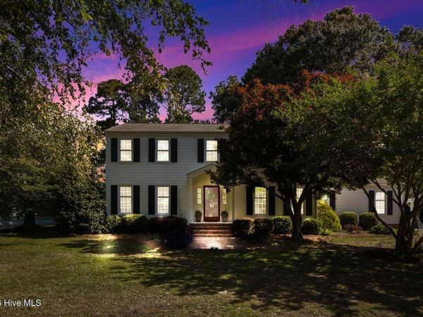 206 Ramblewood Drive, Mount Olive, NC 28365