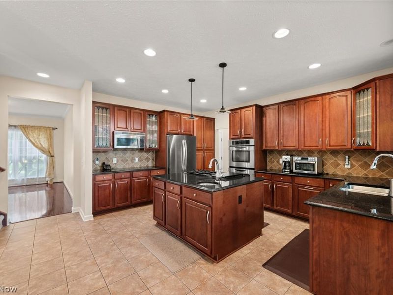 6424 Oak Point Estates, Lorain, OH 44053 Photo 10