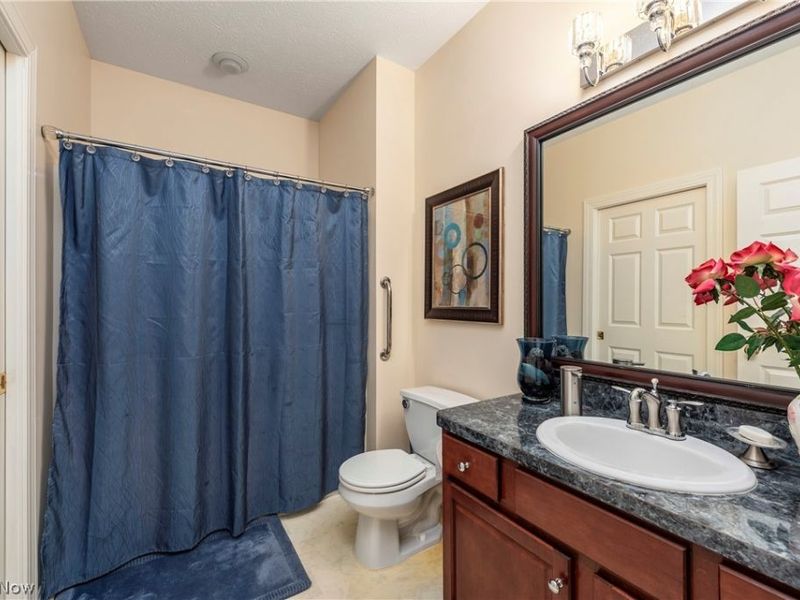 6424 Oak Point Estates, Lorain, OH 44053 Photo 37