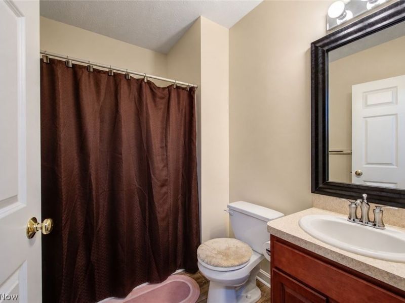 6424 Oak Point Estates, Lorain, OH 44053 Photo 43