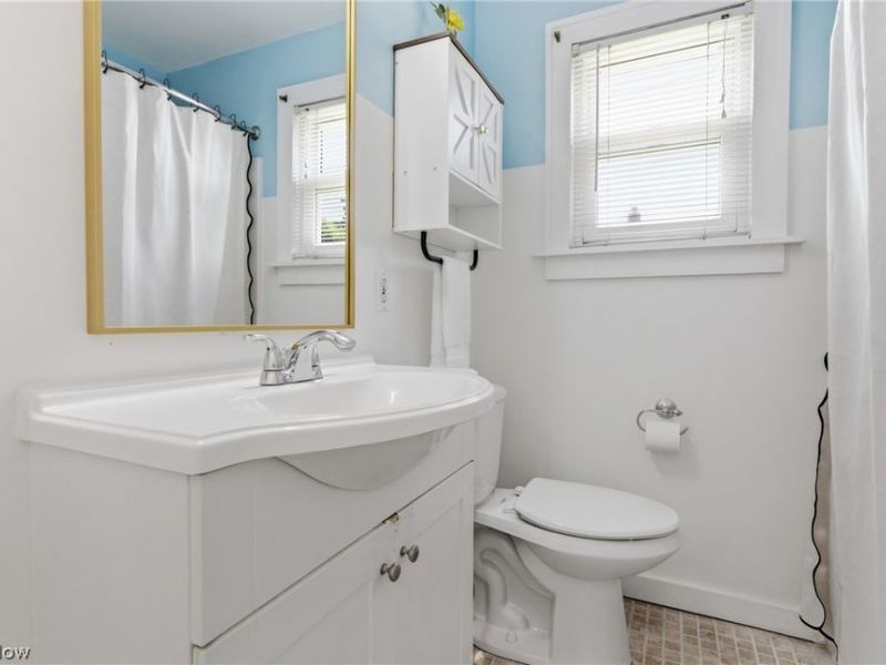 3875 E 38th Street, Newburgh Heights, OH 44105 Photo 15