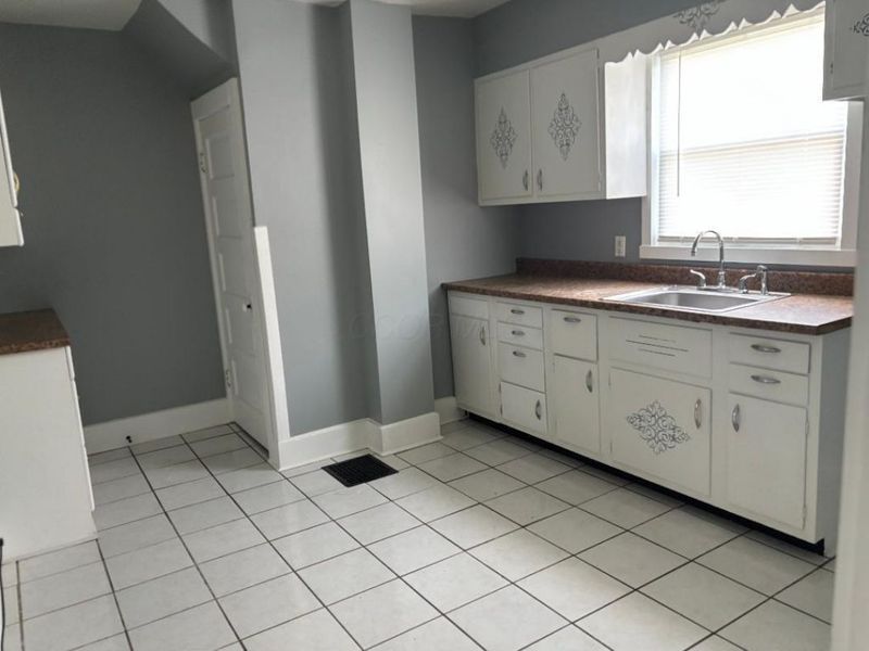 138 W Mark Street , Marion, OH 43302 Photo 9