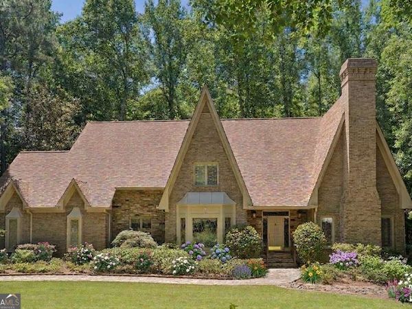 4957 Chedworth Drive, Smoke Rise, GA 30087