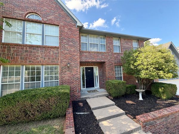 6811 E 65th Place, Tulsa, OK 74133