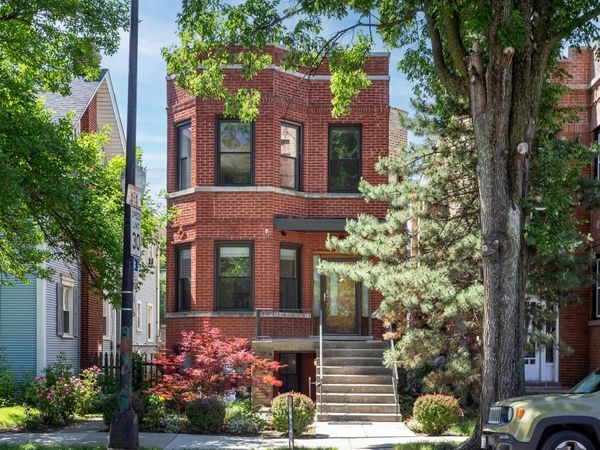 3843 W Addison Street , Chicago, IL 60618