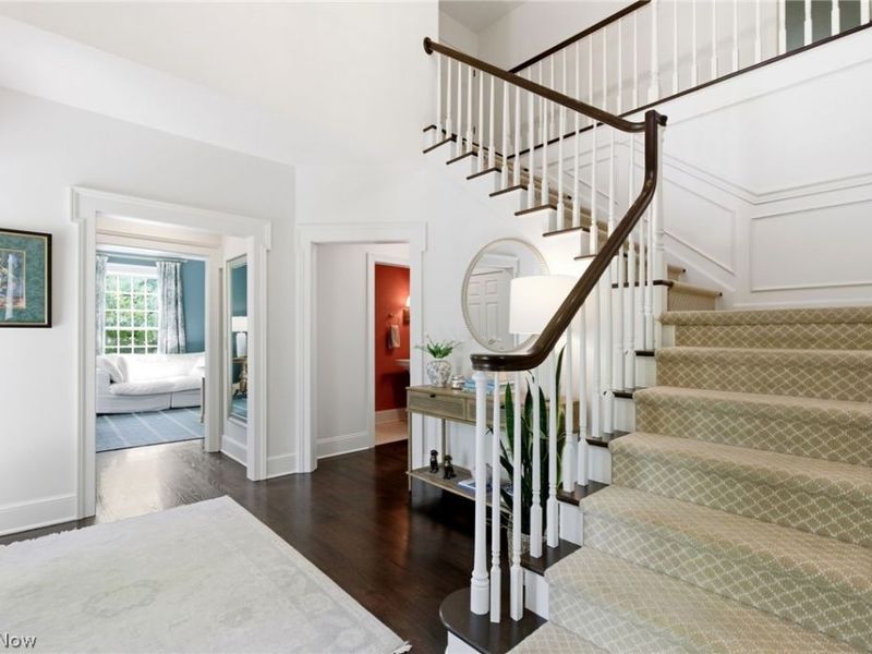 15 Martingale Court, Chagrin Falls, OH 44022 Photo 2