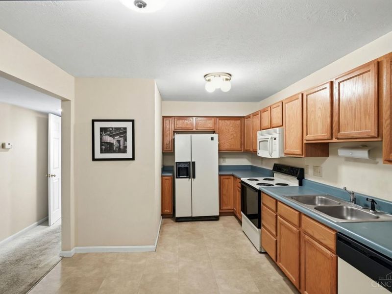 843 Neeb Road, Unit 1, Delhi Twp, OH 45233 Photo 14