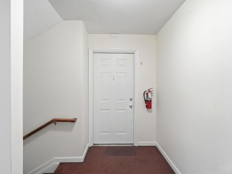 843 Neeb Road, Unit 1, Delhi Twp, OH 45233 Photo 6
