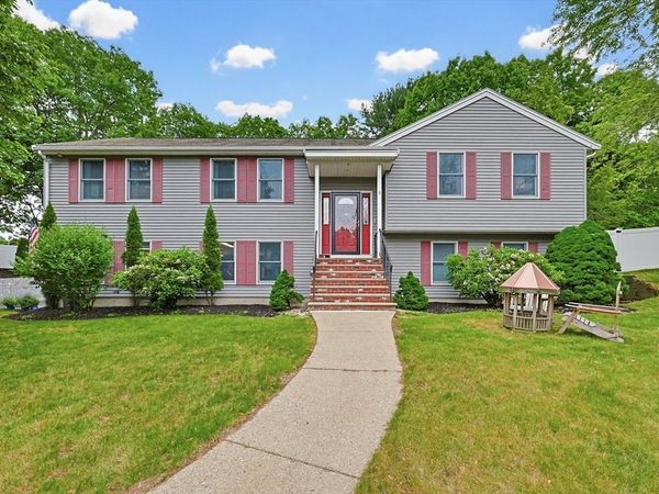 5 Otter Pond Road, Lynnfield, MA 01940