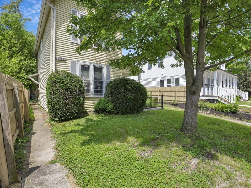 2579 Dayton Avenue, Columbus, OH 43202 Photo 5