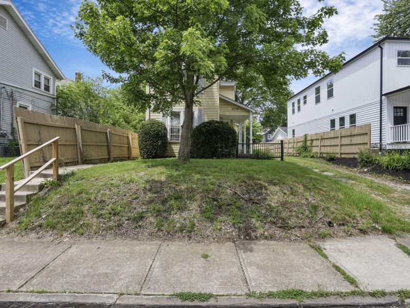 2579 Dayton Avenue, Columbus, OH 43202 Photo 6