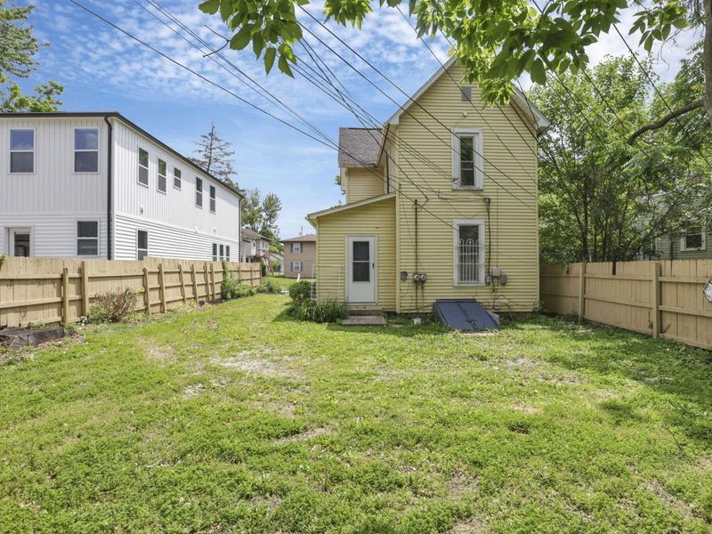 2579 Dayton Avenue, Columbus, OH 43202 Photo 9
