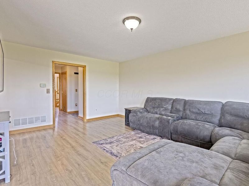1050 Eckard Road , Centerburg, OH 43011 Photo 11